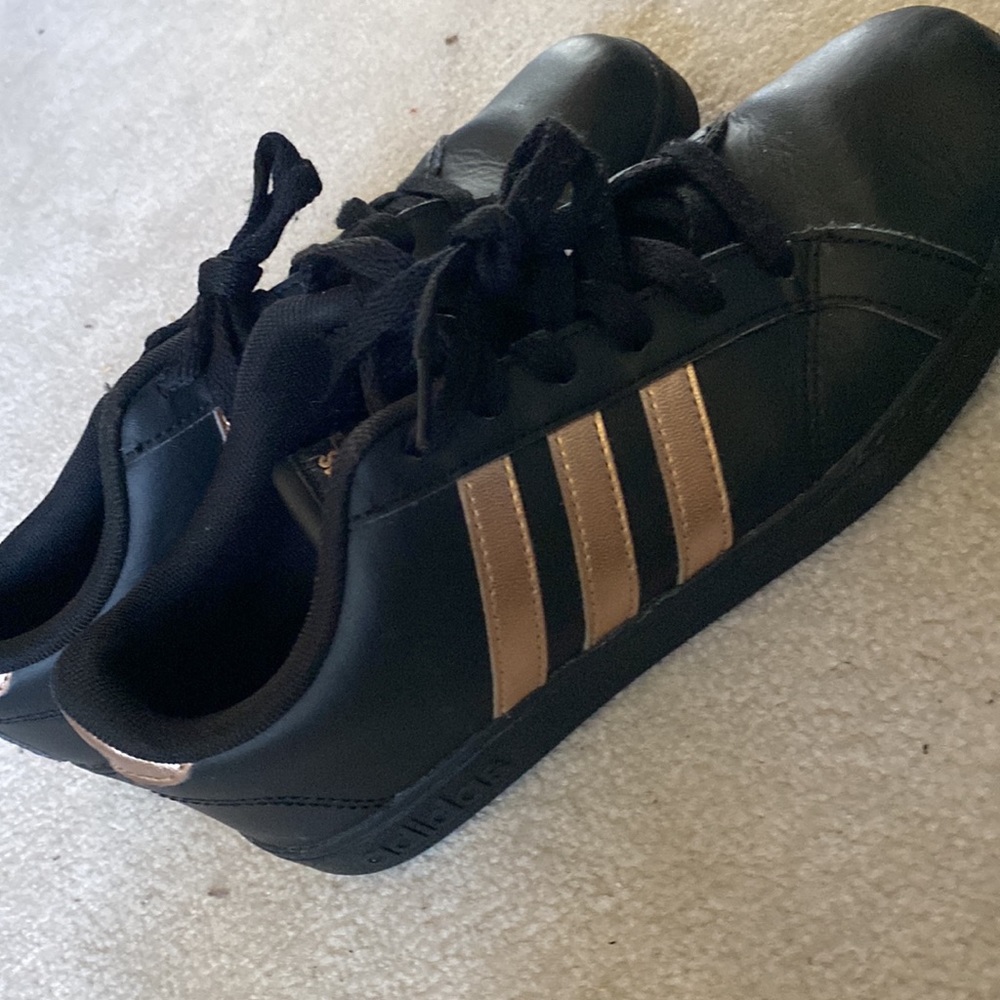 NWT Adidas Black with Gold Stripes low top sneakers - Picture 3 of 5